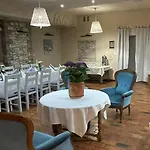 Domkitomki, Winnica Sindaco Holiday home Biskupice (Czestochowa)
