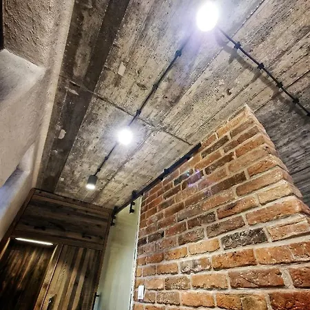 Semesterbostad Domkitomki, Winnica Sindaco Biskupice Kocurów