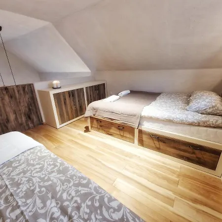 Semesterbostad Domkitomki, Winnica Sindaco