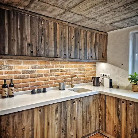 Сasa de vacaciones Domkitomki, Winnica Sindaco *