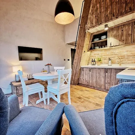 Domkitomki, Winnica Sindaco