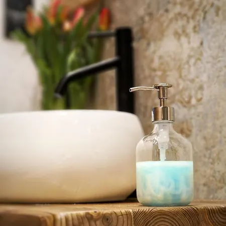 Domkitomki, Winnica Sindaco *