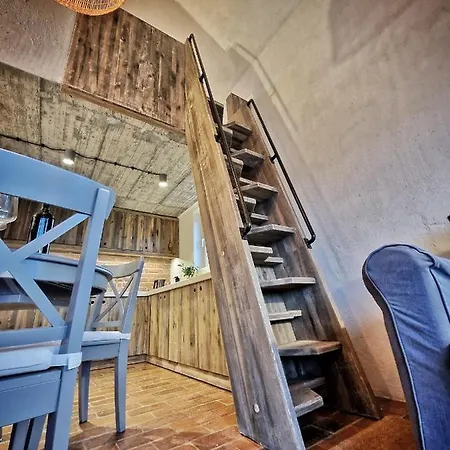 Semesterbostad Domkitomki, Winnica Sindaco Biskupice Kocurów