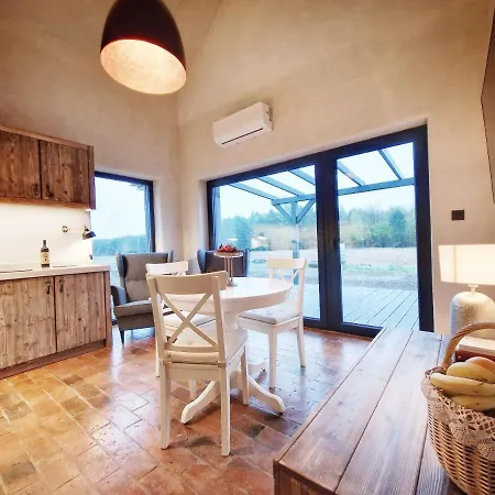 Domkitomki, Winnica Sindaco Biskupice Kocurów