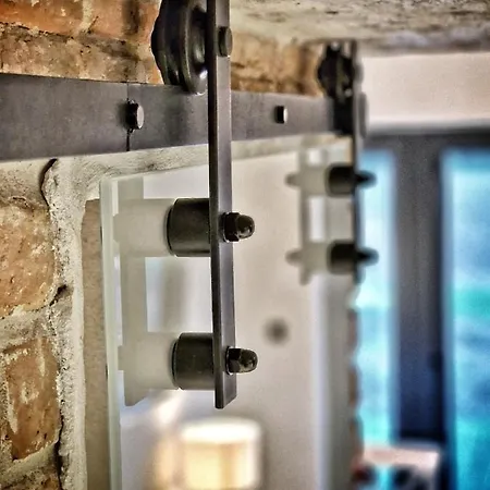 Domkitomki, Winnica Sindaco Semesterbostad *