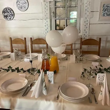 Domkitomki, Winnica Sindaco Semesterbostad