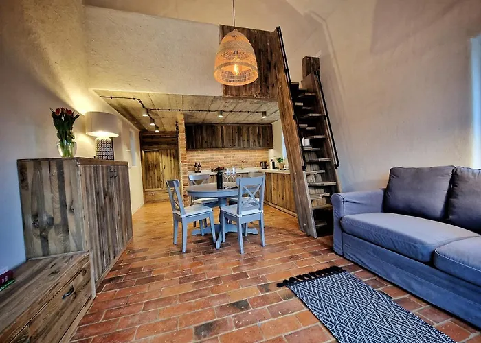 Domkitomki, Winnica Sindaco * Biskupice