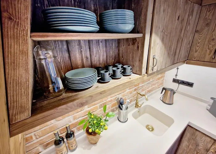 Domkitomki, Winnica Sindaco * Biskupice