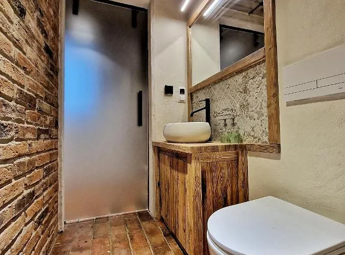 Domkitomki, Winnica Sindaco *